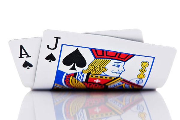 Examining the Variety of Playing Experiences at an online casino Singapore